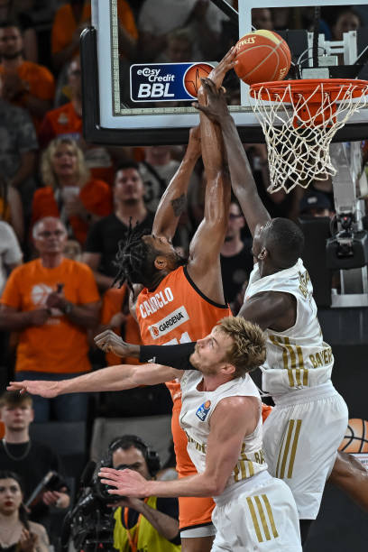 统为他提供 统为他提供