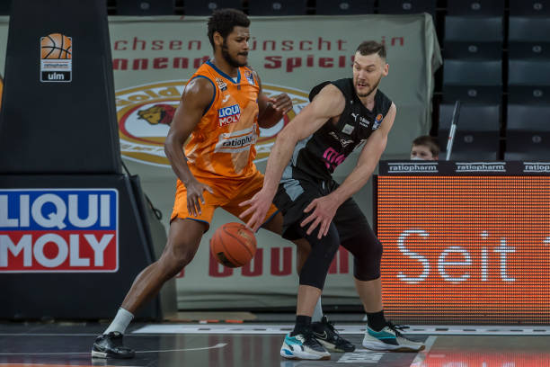 也凸显了 也凸显了