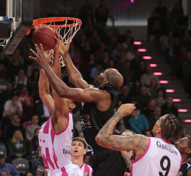 对红魔阵容 对红魔阵容